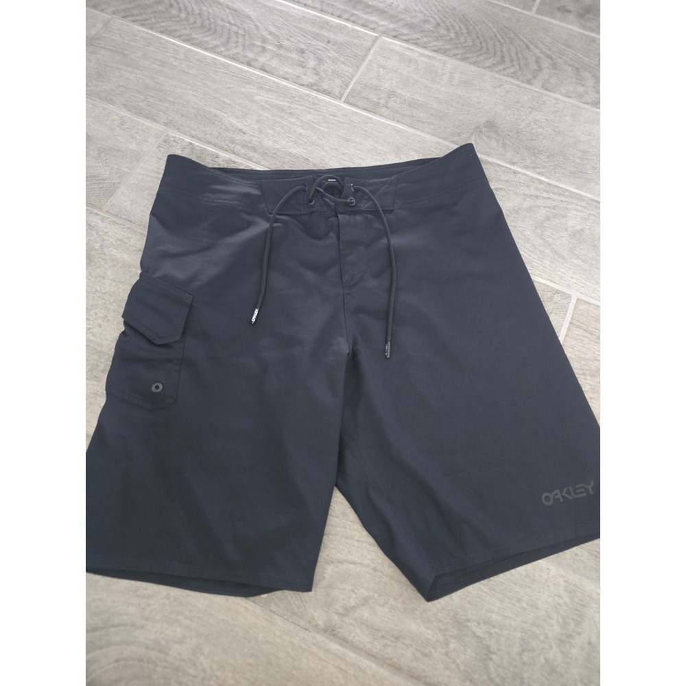Oakley Mens Black Board Shorts Regular Fit Size 31 Cargo Pocket Surf Swim Trunks